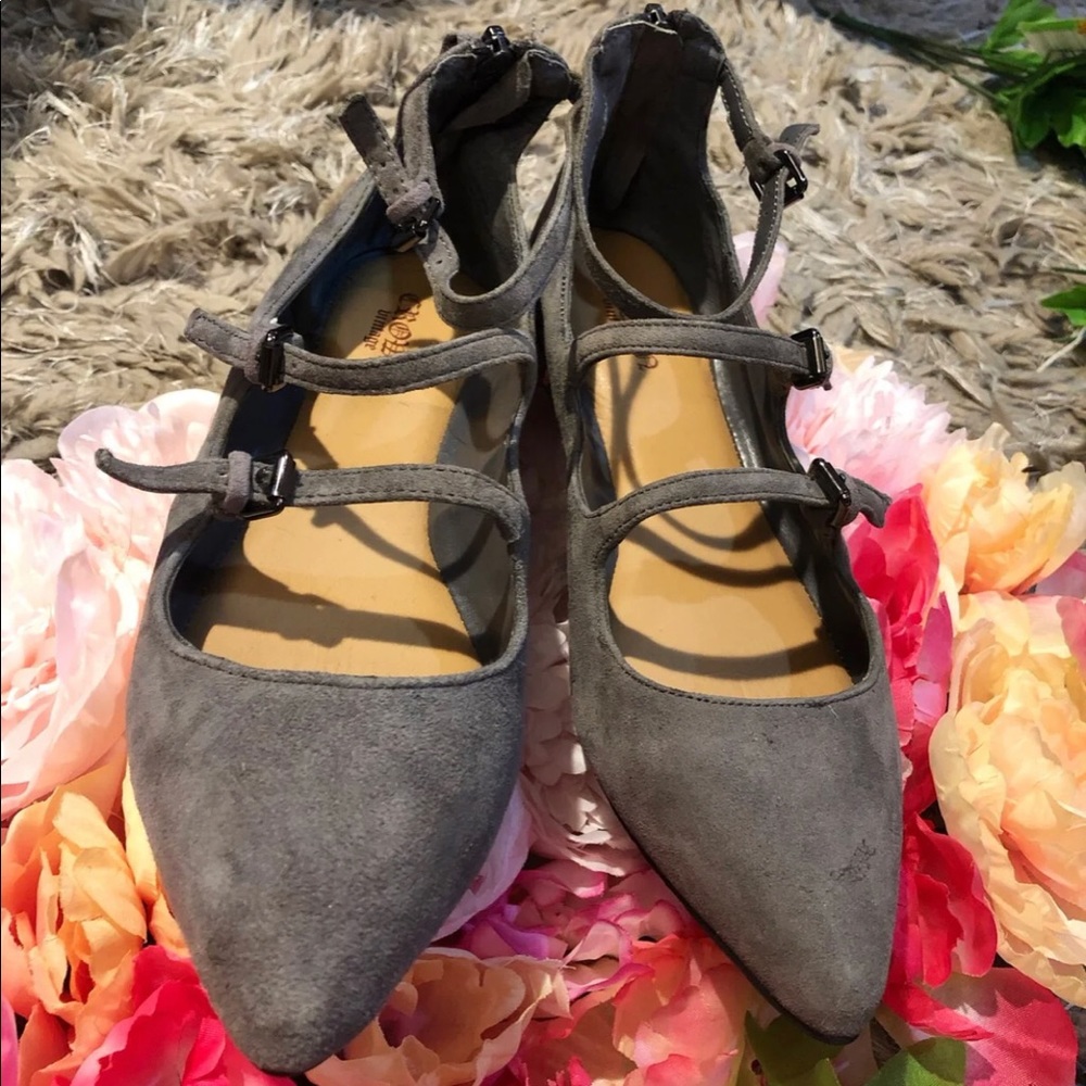 Crown Vintage strappy flats.